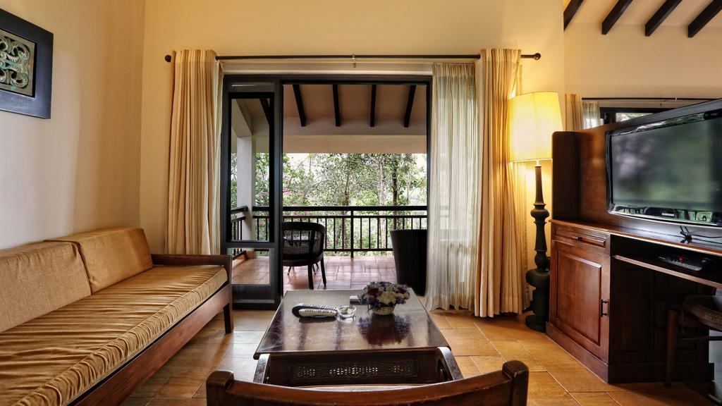 The Windflower Resort & Spa, Vythiri Wayanad Bagian luar foto