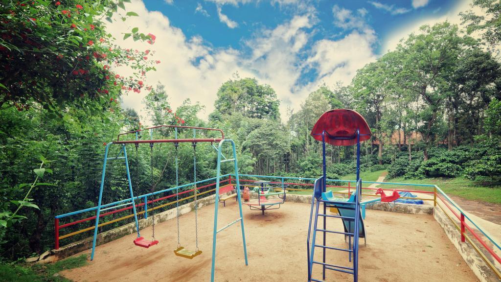 The Windflower Resort & Spa, Vythiri Wayanad Bagian luar foto