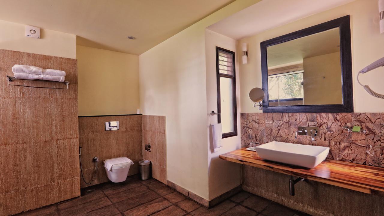 The Windflower Resort & Spa, Vythiri Wayanad Bagian luar foto