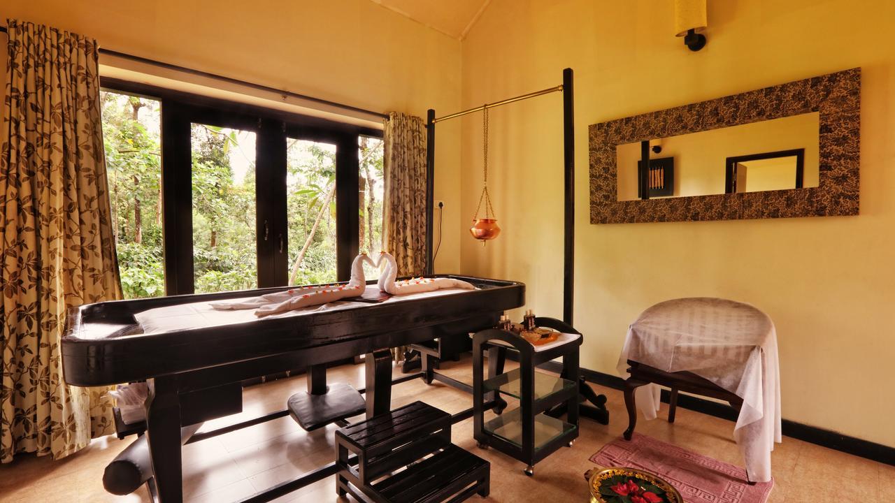 The Windflower Resort & Spa, Vythiri Wayanad Bagian luar foto